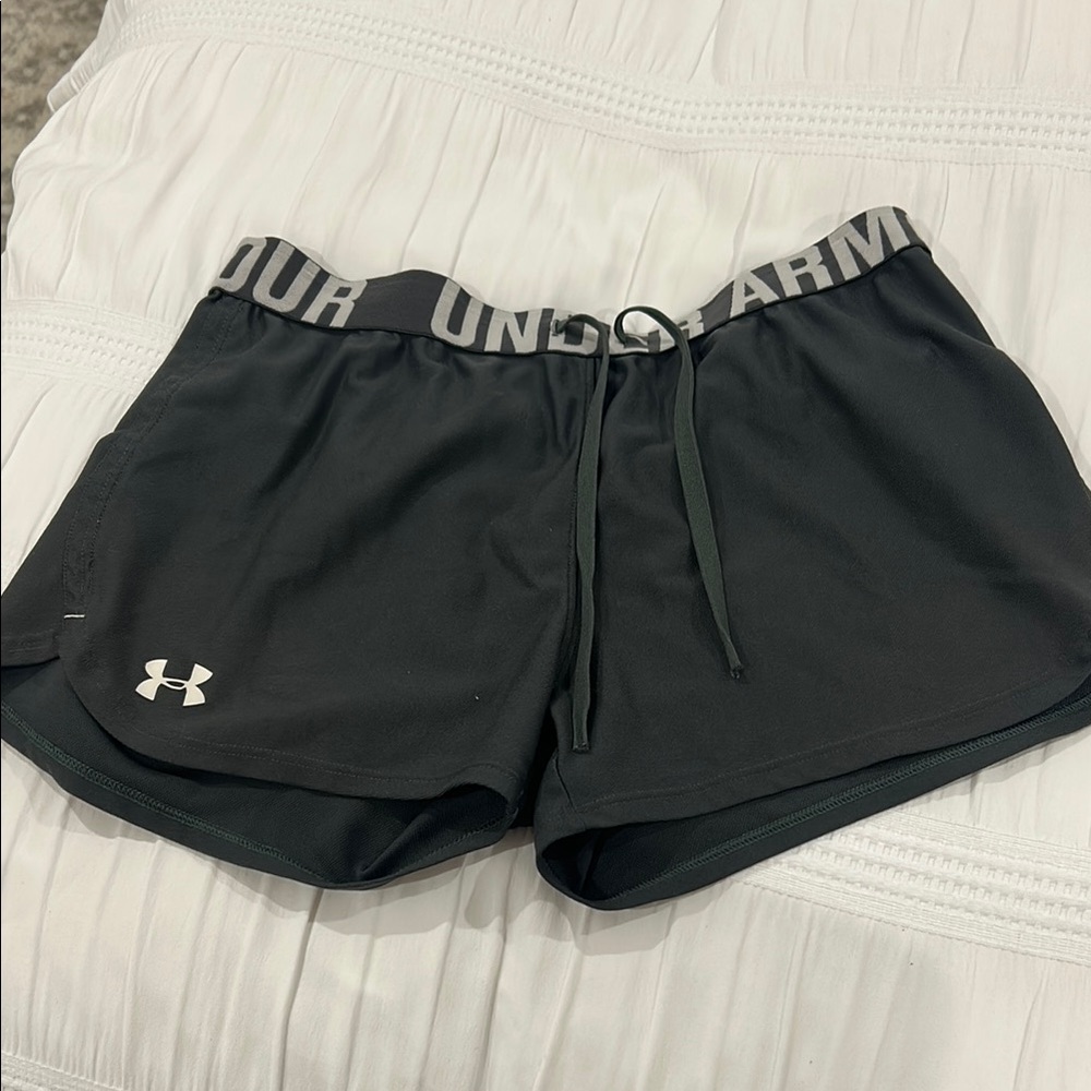 Under Armour Grey Athletic Shorts Performance Fit
